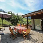 Chalet Montagne Proche Piste De Ski