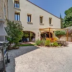 Gite Imagine Roussillon Residence Privee Avec Piscine - 8 Personnes