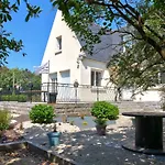 Jolie Maison Pour 10 Personnes Avec Jardin
