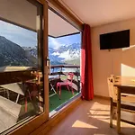 Studio Confortable Et Lumineux A Tignes Le Lac, Au Pied Des Pistes, Proche Commerces, Balcon Sud - Fr-1-502-423
