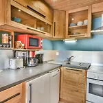 T2 + Coin Nuit, Balcon, Proche Pistes Et Centre, Ideal 6 Pers - Fr-1-685-43