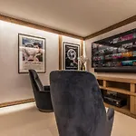 Appartement De Luxe Avec Cheminee, Jacuzzi Et Hammam, Skis Aux Pieds - Meribel - Fr-1-613-84