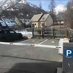 Aya, Appartement Moderne Dans Le Coeur Du Village