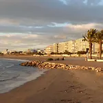 Appartement Renove Avec Piscine, Plage Et Parking Au Grau-Du-Roi - Fr-1-717-9