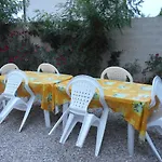 Plein Sud, 5 Mn De La Mer, Grand Logement 8 Personnes