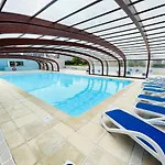 Maison Residence Odalys A Morgat En Bretagne Sur La Presqu'Ile De Crozon Situee A 800 M De La Mer Piscine Chauffee A Partir De Juillet