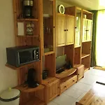 Studio Cabine Familial, Rez De Chaussee,Piscine Et Parking Prives