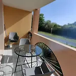 Studio Renove, Terrasse, Piscine, Proche Plage Et Loisirs, Parking, Wi-Fi, Equipements Bebe Inclus - Fr-1-607-165