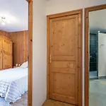 Appartement De Style Montagnard Dans Chalet Rustique, Au Coeur Du Vieux Village Et Aux Pieds Des Pistes - Fr-1-694-73