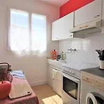 Appartement Lumineux Pour Famille A Royan, Quartier Calme Pres Du Marche, Balcon Et Parking Gratuit - Fr-1-738-26
