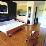 Grand Studio Renove A Deux Pas Du Port Du Cap D'Agde