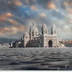 Duplex Vieux Port Appartement Complet 4 Couchages Climatise Entire Apartment 2 Beds For 4 Persons