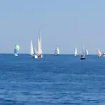 Studio Lumineux Proche Port & Plages