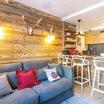 Appartement De Prestige Au Pied Des Pistes Avec Wifi, Parking Couvert, Et Balcon Expose Est - Fr-1-694-153