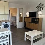 Les Cigales De Mer Studio Cabine Idealement Place Proche De La Plage