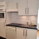 Bel Appartement 3* Au Centre De Perros-Guirec Avec Wifi, Balcon Et Parking - Fr-1-368-337
