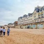 Appartement A Cabourg Proche Plage Et Casino, 4 Personnes, Parking Privatif - Fr-1-465-61