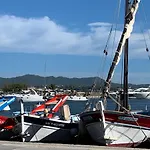 Les Toits De Sanary Et La Mer
