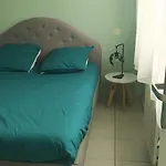 Appartement 100 Metres De La Mer
