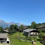 Superbe Appartement Avec Vue Sur Montagnes, Calme
