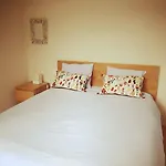 Le Cosy Pringle Yourhosthelper