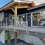 Tres Belle Villa D'Architecte A 30 M De La Plage