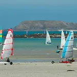 Studio 400M De La Mer