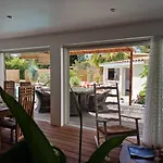 Villa Oranans