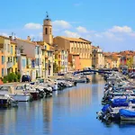 Martigues Adorable Petite Guest House