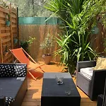 Agreable T2 Traversant Rdc Avec Terrasse + Balcon+ Parking 2 Places