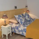Logement Spacieux Au Calme - Plage Des Chalets