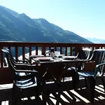 Georgette - 3 Bedroom Apartment In The Centre Of Sainte Foy, Great Views