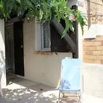 Pavillon Pres Plage Pour 4 Pers. Avec Terrasse, Parking Et Wifi, Animaux Acceptes - Gruissan - Fr-1-229-869