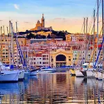 Super T2 Au Vieux Port Climatise