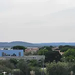 Cocoon Close To The Sea 100 Meters From The Beach