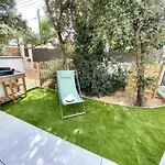 La Pinede 350M De La Plage