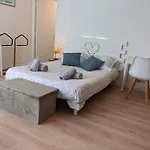 Beau Studio A Deux Pas De La Gare - Kerlaouen