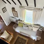 La Grande Cabane De Gardian Du Mas Broussolle
