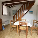 Charmante Villa Pour 4 Avec Jardin, A 400M De La Plage - Fr-1-750-27