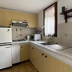 Charmante Villa Pour 4 Avec Jardin, A 400M De La Plage - Fr-1-750-27