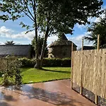 Au Colombier