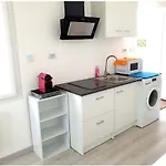 Beau Logement Avec Terrasse, Jacuzzi Et Terrain De Petanque Privatif A 5 Minutes De La Plage
