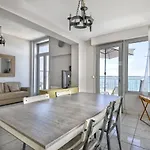 Arcachon Pereire - T2 Front De Mer Avec Terrasse Et Parking, Acces Direct Plage - Fr-1-433-24