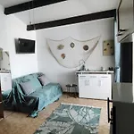 Bel Appartement 200M De La Plage