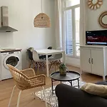 T2 Climatise Dans L'Hyper-Centre De Marseille