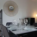 Les Cottages Chaleureux Avec Une Terrasse Cosy