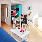 Beautiful Apartment On A Small Residence