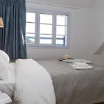 Fine Apartment With Sea View In North Breton Town Of Tregastel