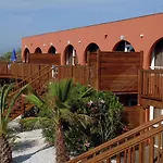Tidy Apartment Near The Beach In A Lively Seaside Resort
