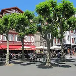 Charmant T3 Sous Les Toits, Centre Historique De St-Jean-De-Luz, Proche Plage Et Commerces - Fr-1-4-681